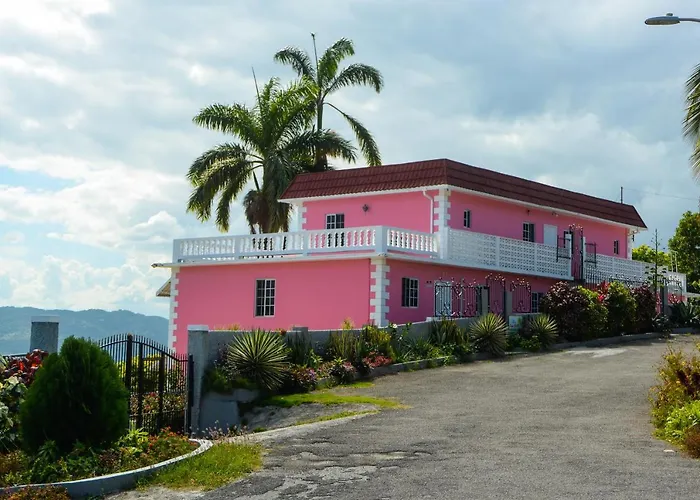 Three Palm Guest house *