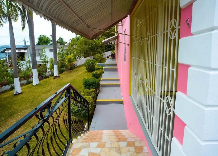 Three Palm Guest house Montego Bay