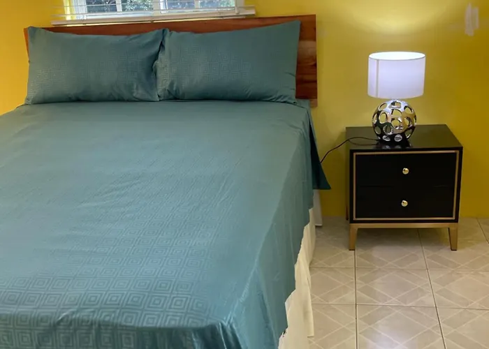 Three Palm Guest house Montego Bay