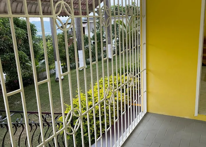 Guest house Three Palm