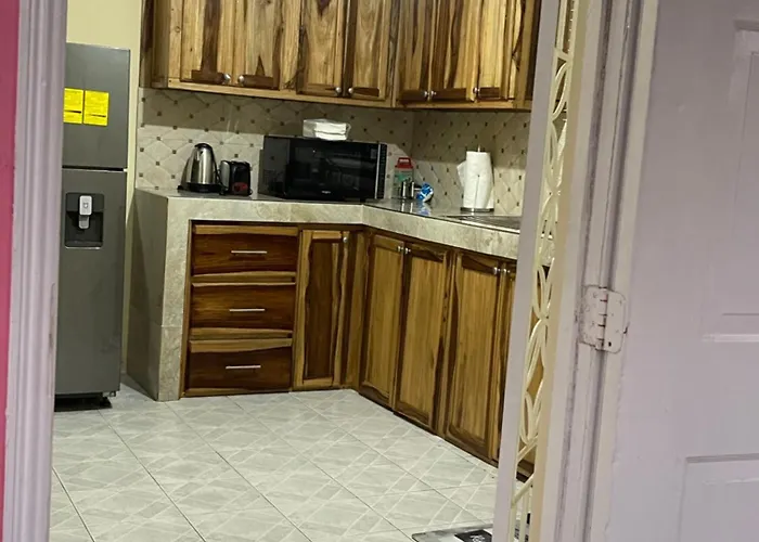 Three Palm Guest house